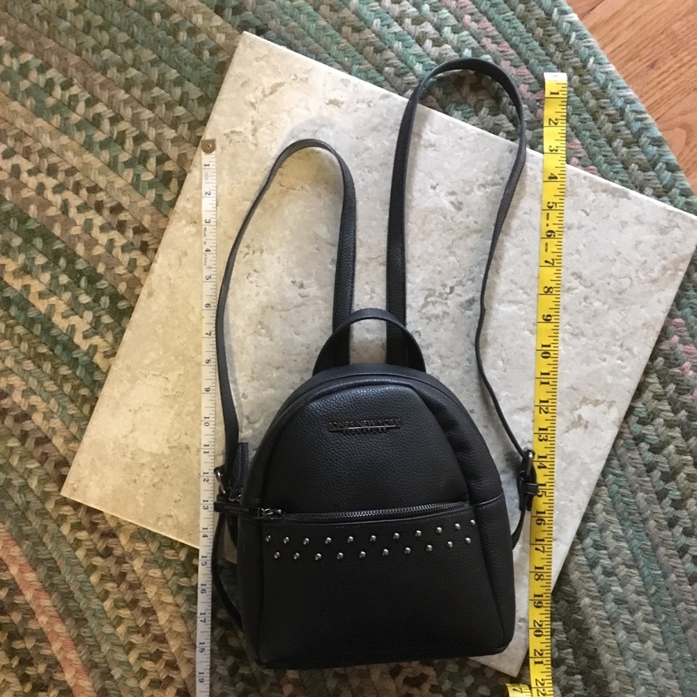 JONES NEW YORK Signature black vegan lthr backpack - Picture 5 of 8